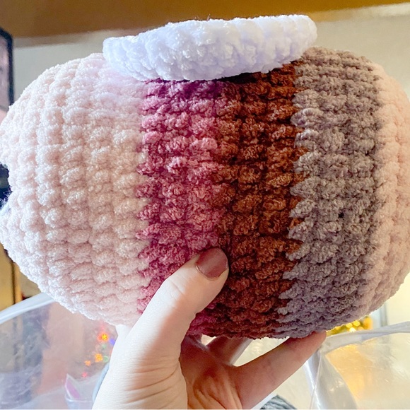 Big Chunky Pink Crocheted Bee - Picture 3 of 4